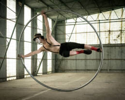 Akrobatická show plná dynamiky, napětí a energie
